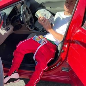 Meet your Posher, Alexander